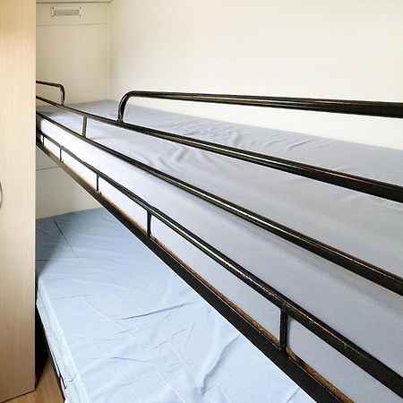 Gorgeous Home In Tzummarum With Wifi 외부 사진