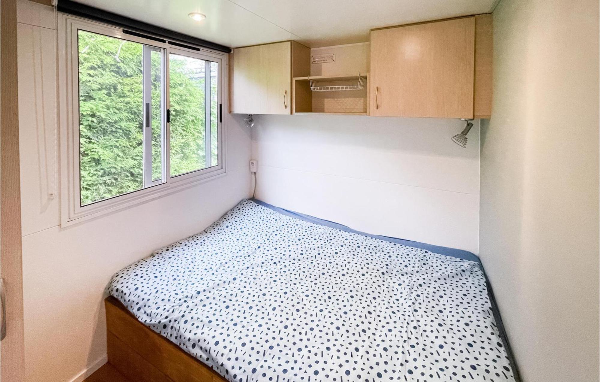 Gorgeous Home In Tzummarum With Wifi 외부 사진
